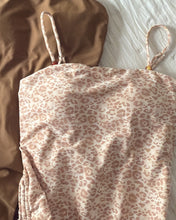 Cargar imagen en el visor de la galería, Alessia beige Animal print